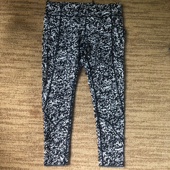lululemon athletica Pants - lululemon rare leggings!